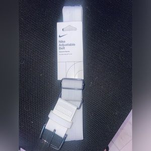 Nike Adult White Softball Belt
